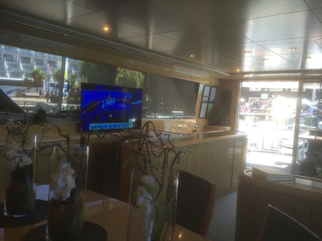 Hotel Pacific Jemm - Luxury Super Yacht - Distretto di Queenstown Esterno foto